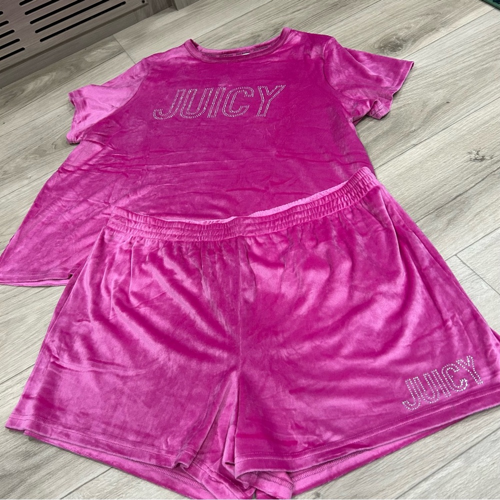 Juicy Couture Velvet Pink Pajama Short Set
